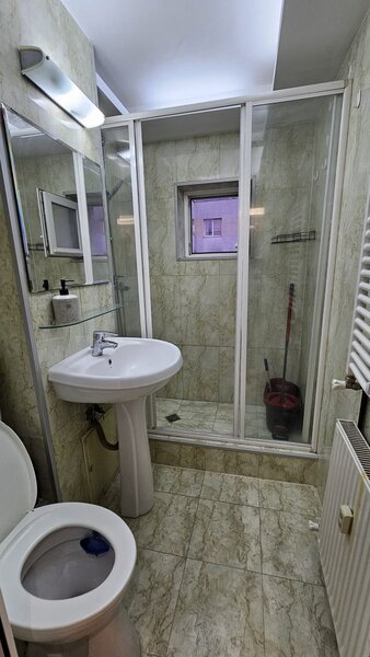 Basarabia, Chisinau, Aleea Mozaicului, apartament 3 camere, mobilat, liber